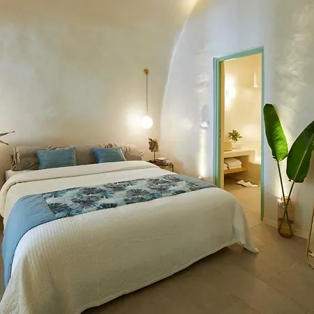 Gitsa Cliff Luxury Villa *